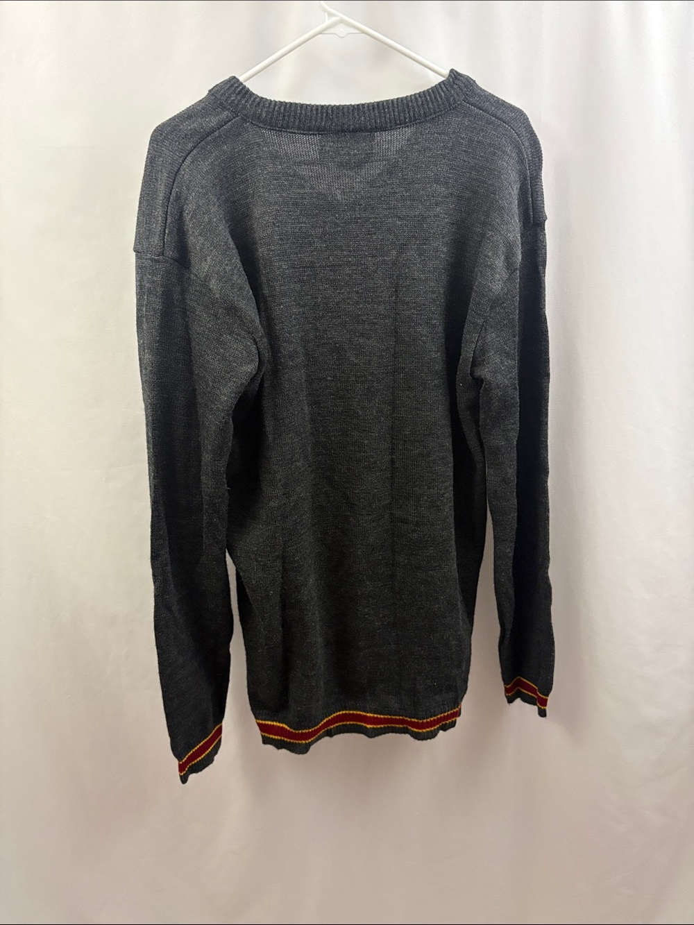 Harry Potter Gryffindor Sweater V-Neck Pullover Knit Collegiate Adult X-Large - Picture 9 of 9
